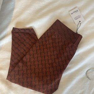 miaou labeled capri pants